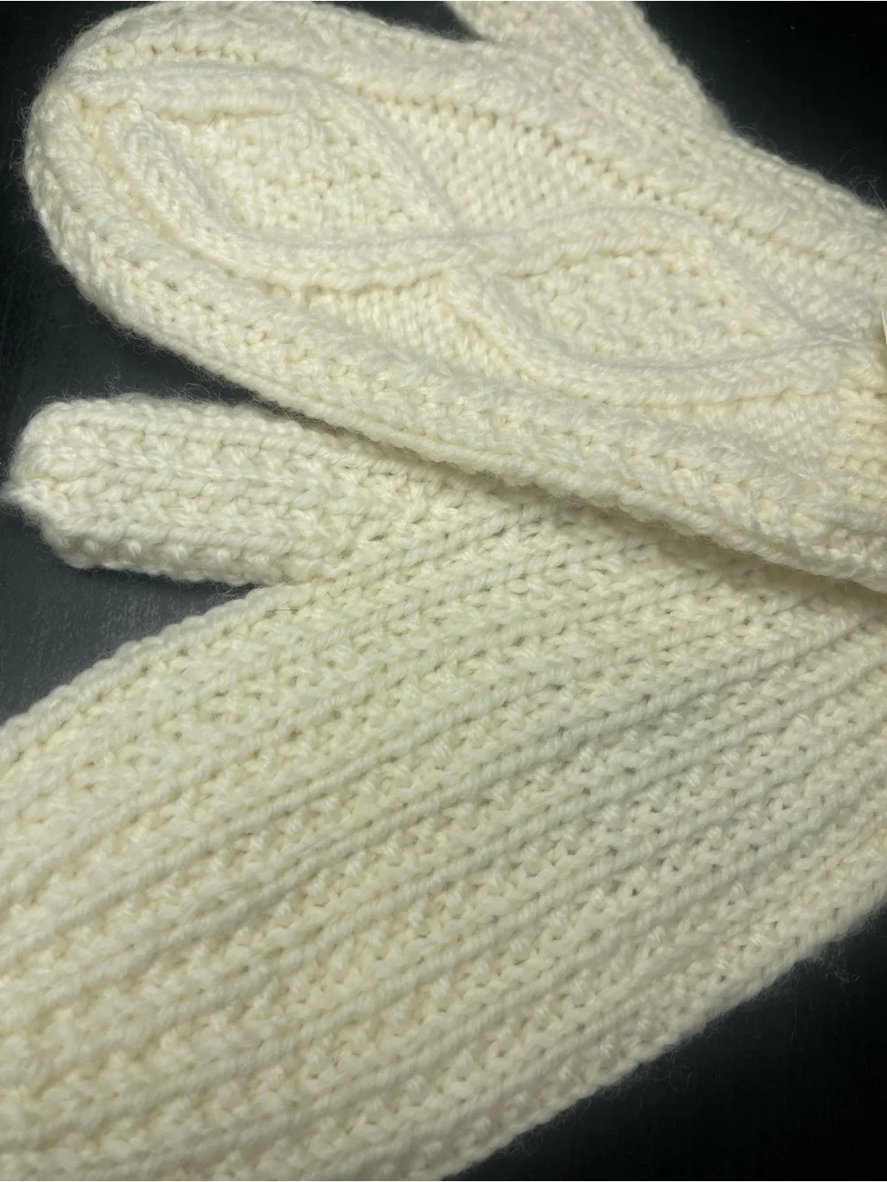 Aran Woollen Mills Irish Knit Mittens Womens Small Ivory NWT Cable Knit Gloves